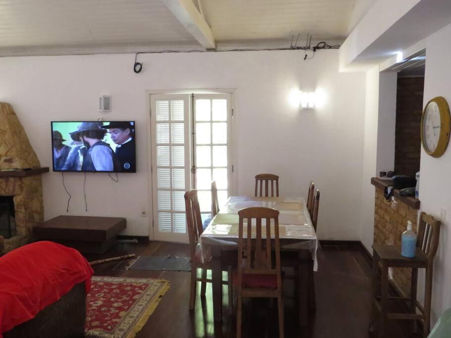 Сasa de vacaciones Linda Casa Em Mury,com Riacho E Lareira Nova Friburgo