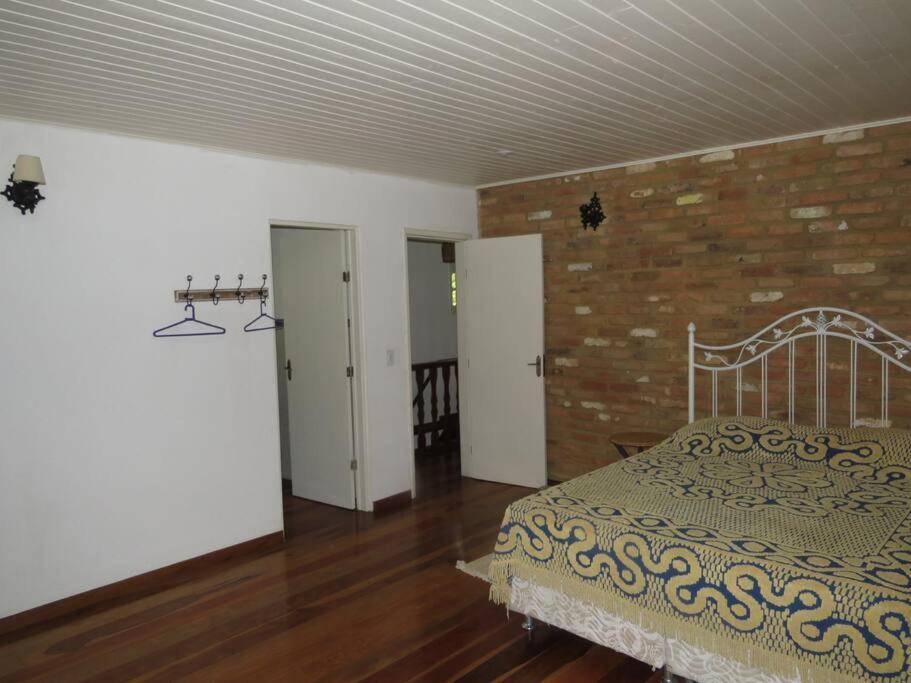 Linda Casa Em Mury,com Riacho E Lareira Сasa de vacaciones Nova Friburgo