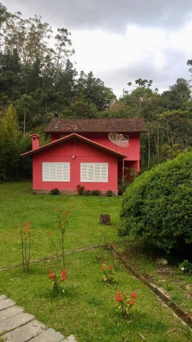 Holiday home Linda Casa Em Mury,com Riacho E Lareira *